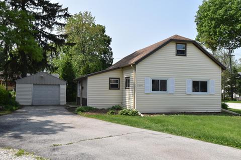 11013 W Parnell, Hales Corners, WI 53130