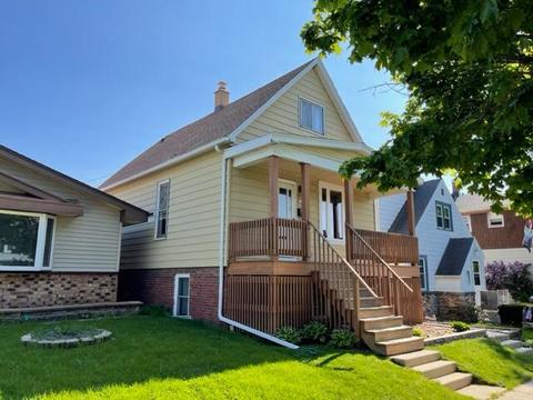 3533 E Armour, Cudahy, WI 53110
