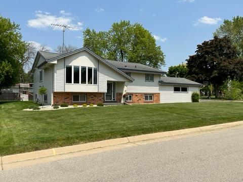 204 James, Watertown, WI 53098