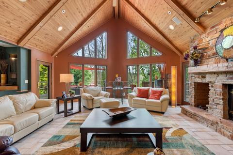 2741 N 40th, Sheboygan, WI 53083