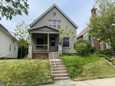 2953 N Newhall #2953A, Milwaukee, WI 53211