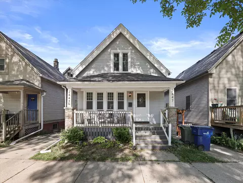 2447 N Bartlett, Milwaukee, WI 53211