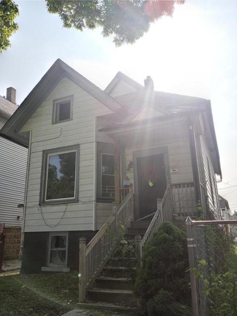 1947 S 20th, Milwaukee, WI 53204