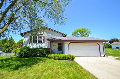 848 Oxford, Hartland, WI 53029