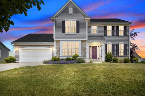 610 Westlawn, Mukwonago, WI 53149