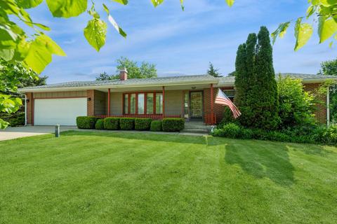 n352 Williams Road, Bloomfield, WI 53128