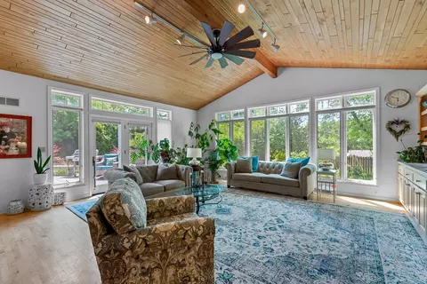 1209 Downing, Waukesha, WI 53186