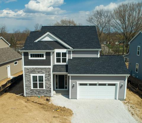 306 Paradise, Hartland, WI 53029