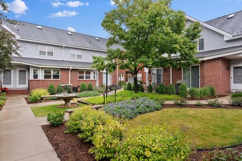 2584 N Farwell #5, Milwaukee, WI 53211