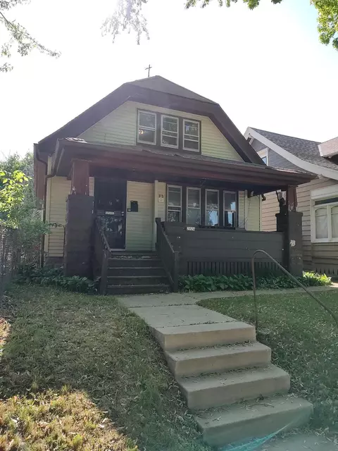 2824 N 36th, Milwaukee, WI 53210