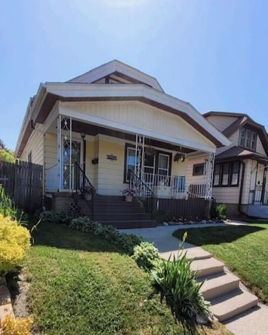 2238 S 74th, West Allis, WI 53219