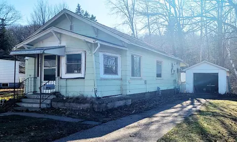 309 Meridian, Niagara, WI 54151