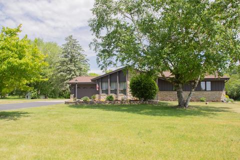 n9678 Oak Hill Road, Watertown, WI 53094