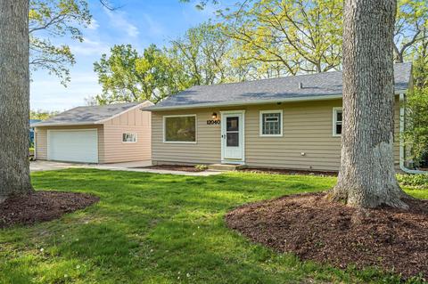 12040 W Rawson, Franklin, WI 53132