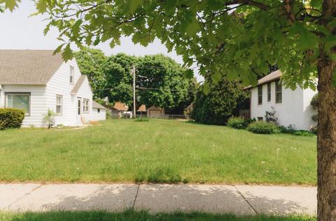 4338 N 52nd, Milwaukee, WI 53216