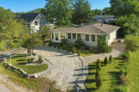 3003 Lakeshore, Twin Lakes, WI 53181
