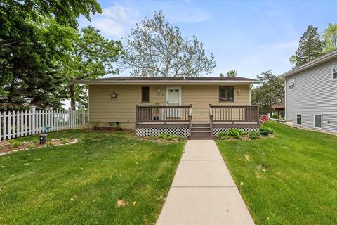 w917 Miramar Drive, East Troy, WI 53120