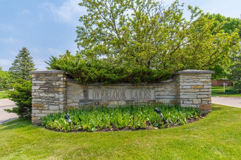8860 Woodbridge, Greendale, WI 53129