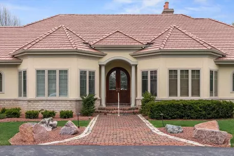 11249 N Justin, Mequon, WI 53092