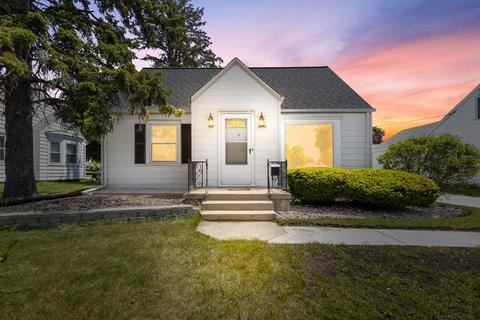 2808 S 76th, West Allis, WI 53219