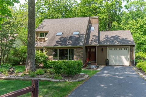 87 Medinah, Fontana, WI 53125