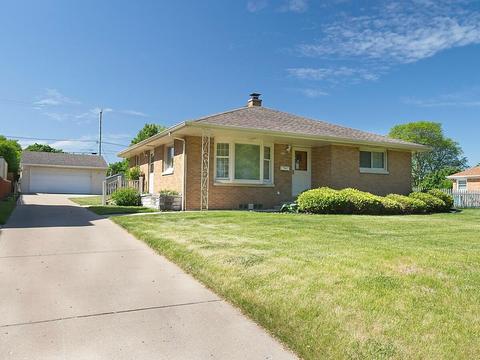 5705 W Cleveland, Milwaukee, WI 53219