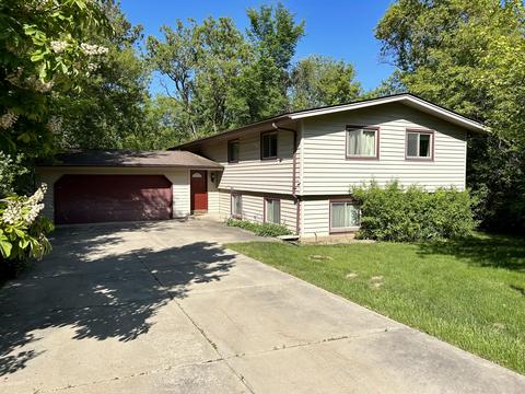 4045 Lakeview, Mount Pleasant, WI 53403