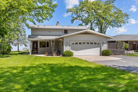 w5257 Bechaud Beach Drive, Fond Du Lac, WI 54935