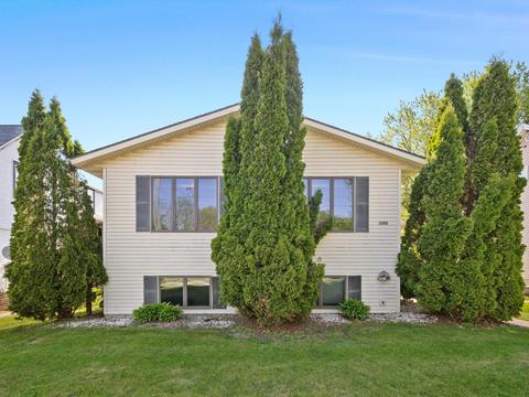 2009 S 10th, Manitowoc, WI 54220