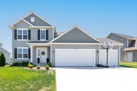 1533 Dovetail, Hartford, WI 53027