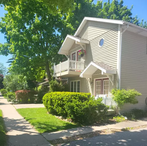 222 Madison #1, Lake Geneva, WI 53147