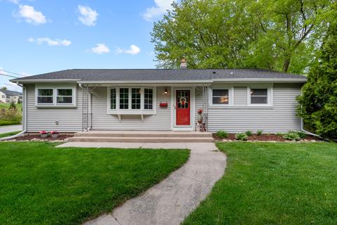 205 N Roger, Port Washington, WI 53074