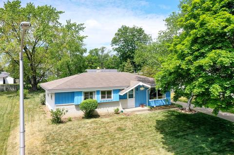 7007 N 84th, Milwaukee, WI 53224