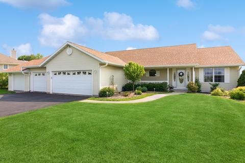 n7012 Lakeshore Avenue, Sugar Creek, WI 53121