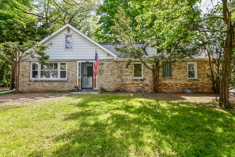 2000 Lilly, Elm Grove, WI 53122