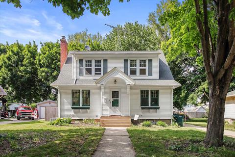 236 Winsor, Elkhorn, WI 53121
