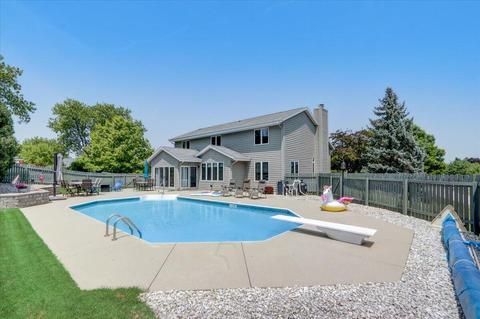 n53w35537 Hill, Oconomowoc, WI 53066