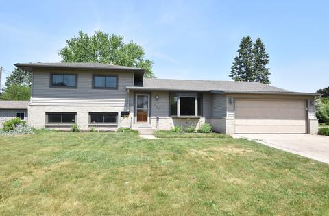 706 W Rogers, Hartford, WI 53027