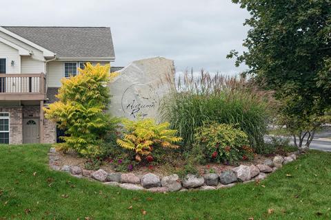 9203 S 51st #107, Franklin, WI 53132
