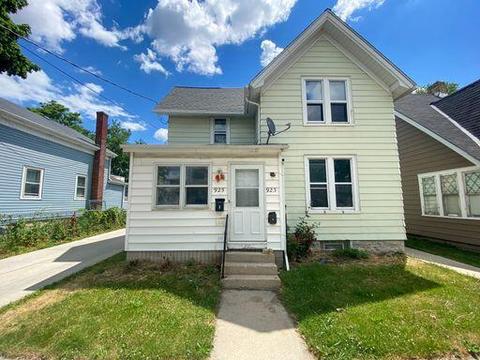 923 Pleasant #925, Waukesha, WI 53186
