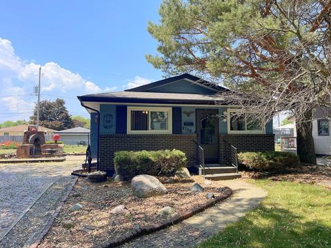 8708 32nd, Kenosha, WI 53142