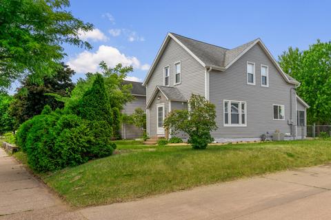 1218 16th, La Crosse, WI 54601