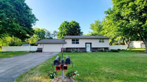 w7068 Meadow Place, Onalaska, WI 54650