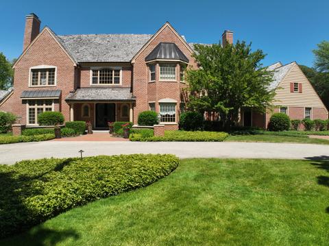 3112 W Hidden Lk, Mequon, WI 53092