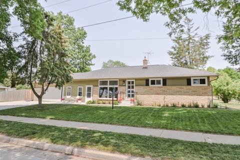9804 W Dakota, West Allis, WI 53227
