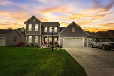 2843 Oakmont, East Troy, WI 53120