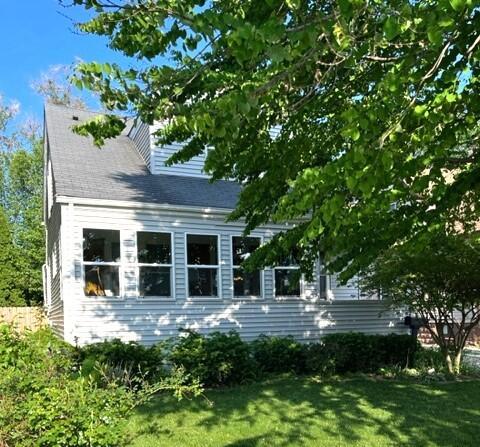 7015 32nd, Kenosha, WI 53142