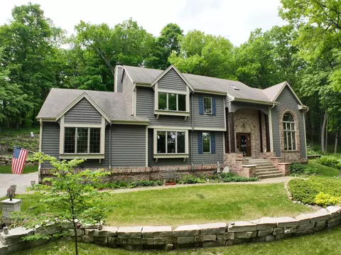 w305n7241 County Rd E, Merton, WI 53029