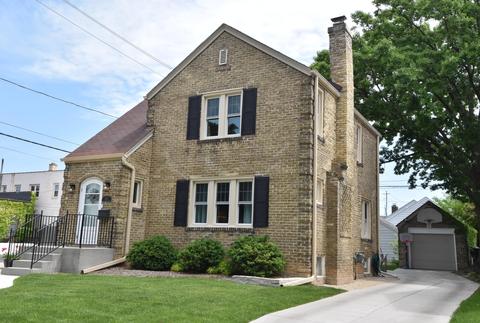 2662 Lefeber, Wauwatosa, WI 53213