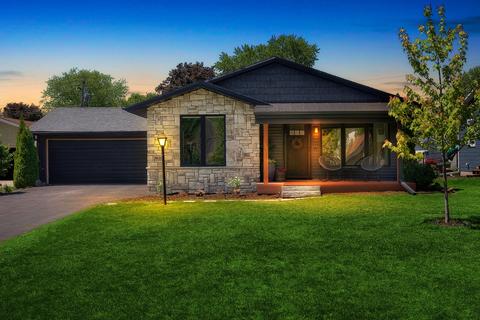 2844 Brook, La Crosse, WI 54601